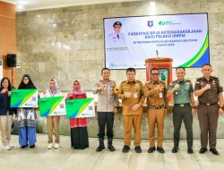 Serahkan Kartu BPJS Ketenagakerjaan bagi UMKM di Belitung Gubernur Hidayat Pastikan Perlindungan Jaminan Sosial 