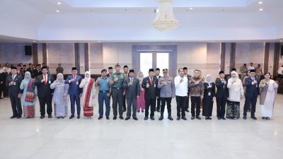 12 Pejabat Eselon Tinggi Pratama Dilantik Gubernur Hidayat Arsani: Jadilah Pemimpin yang Inspiratif